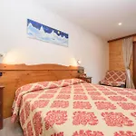 Des Roses Hotel 3*