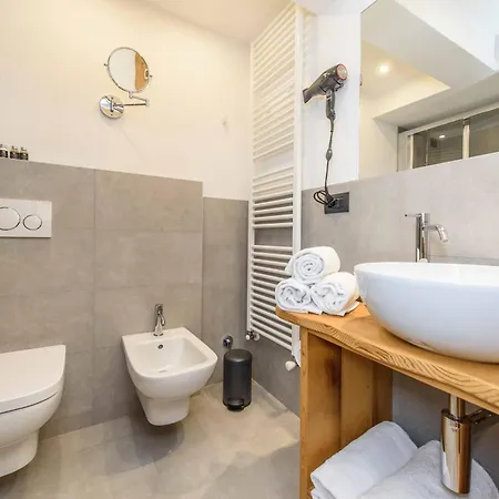 Des Roses Antey-Saint-André