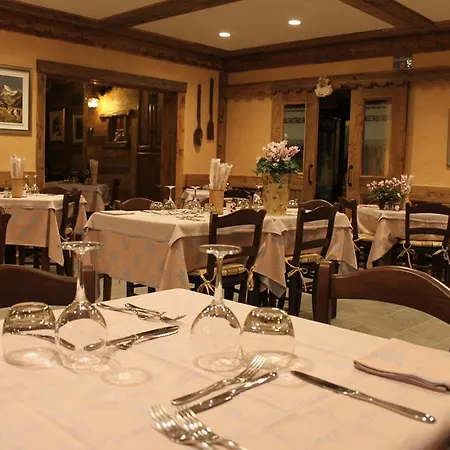 Des Roses Antey-Saint-André