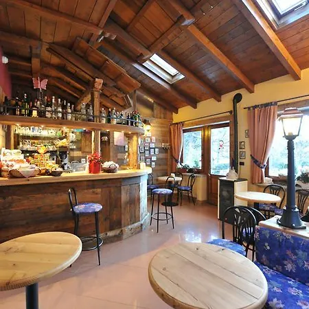 Des Roses 호텔 Antey-Saint-André