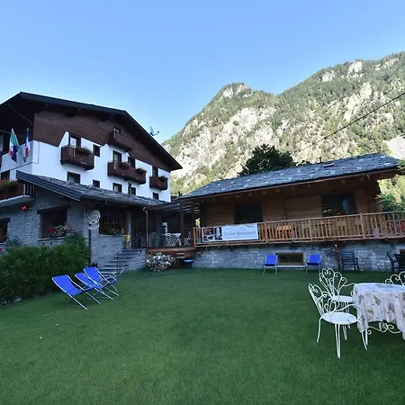 Des Roses Hotel Antey-Saint-André