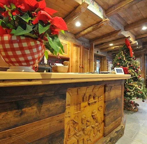 Hotel Des Roses Antey-Saint-André